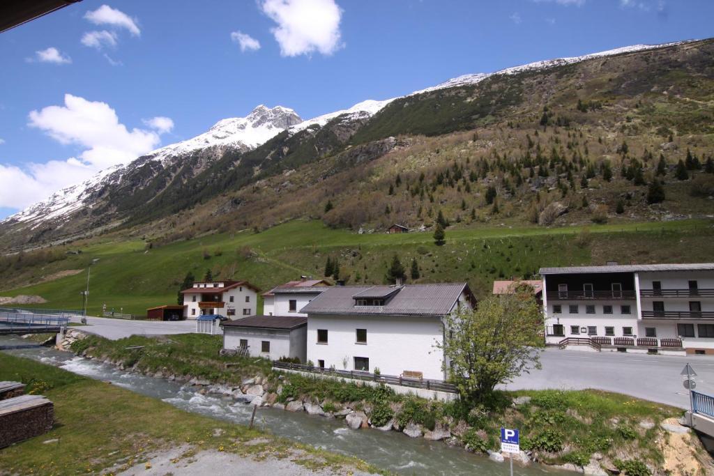 Landhaus Tschafein Apartment Galtuer